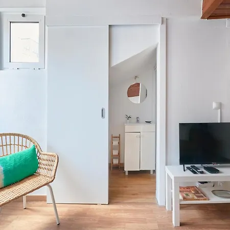 Bairro Alto Nightlife Hub, By Timecooler *